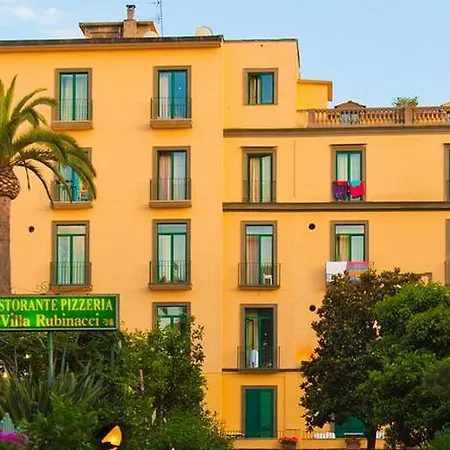 エデン ホテル 3*