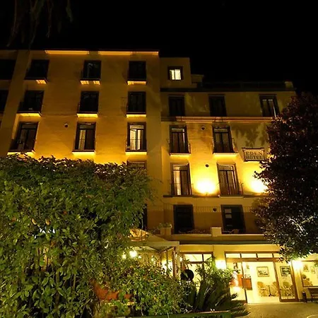 Eden 3*
